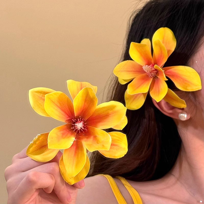 Elegant Yellow Floral Hair Clip - Bold Vacation Hair Accessory