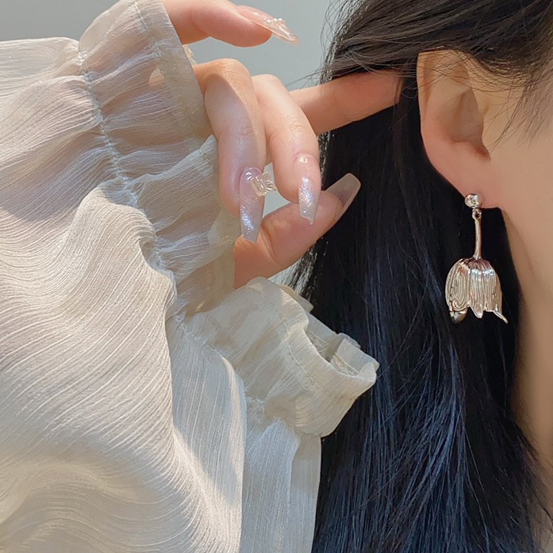 Tulip Drop Earrings - French Minimalism - Image 3