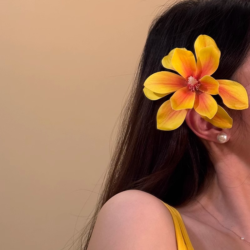 Elegant Yellow Floral Hair Clip - Bold Vacation Hair Accessory - Image 2