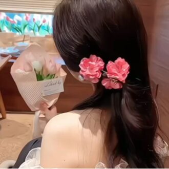 Camellia & Dried Rose Hair Clip - 2025 Princess Hair Trend