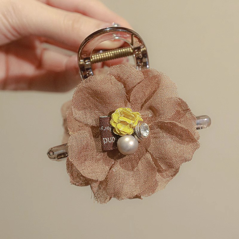 Pearl-Encrusted Hair Claw - Korean Summer Updo - Image 5