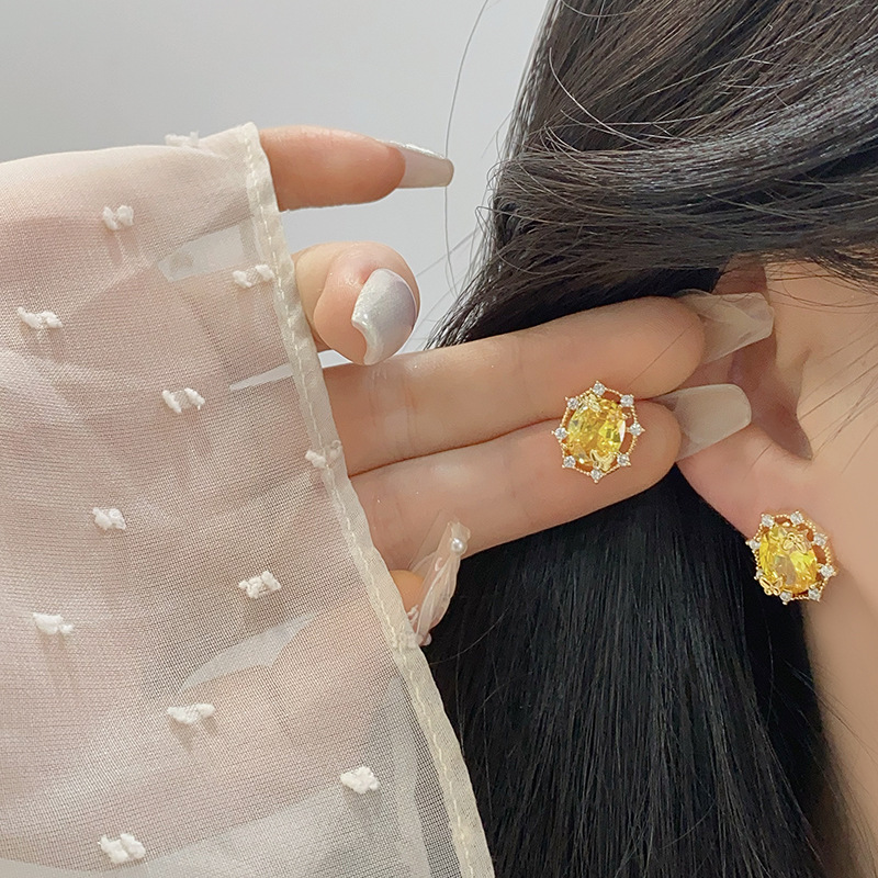 Sunshine Yellow Butterfly Set - Signature Collection - Image 4