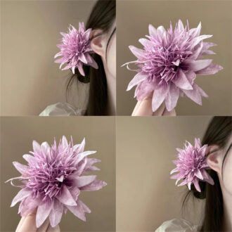 Lavender Lily & Anemone Hair Clip - Mirror Selfie Essential
