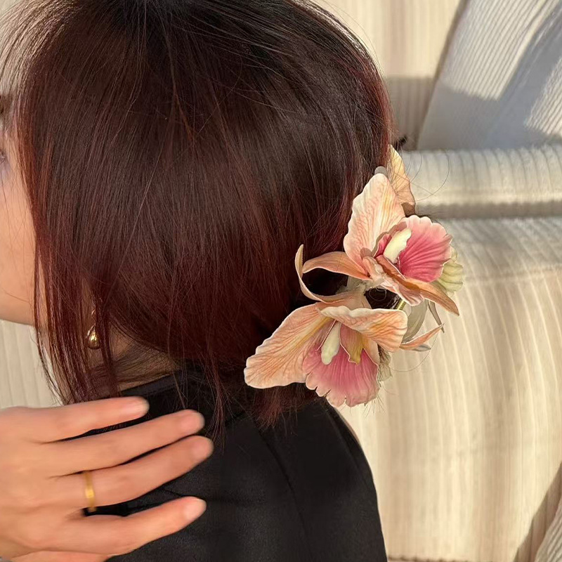 3D Cattleya Hair Claw - Tropical Glamour - Image 2